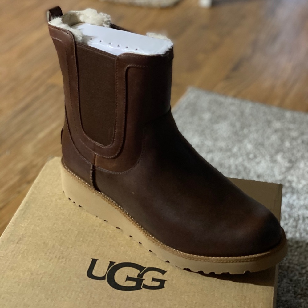Britt Genuine Shearling Lined Winter Boot